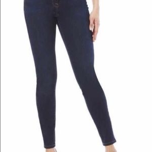 BNWT Tommy Hilfiger Greenwich Skinny Size 4